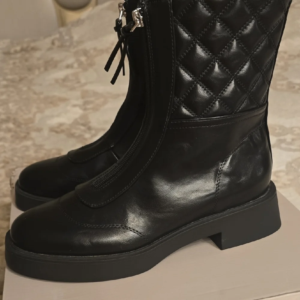 Kenneth Cole Black Quilted Combat Boots - Picture 6 of 16